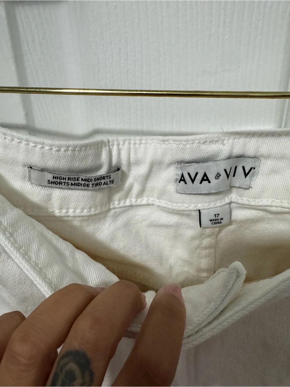 Ava & Viv White Frayed Hem Denim Shorts